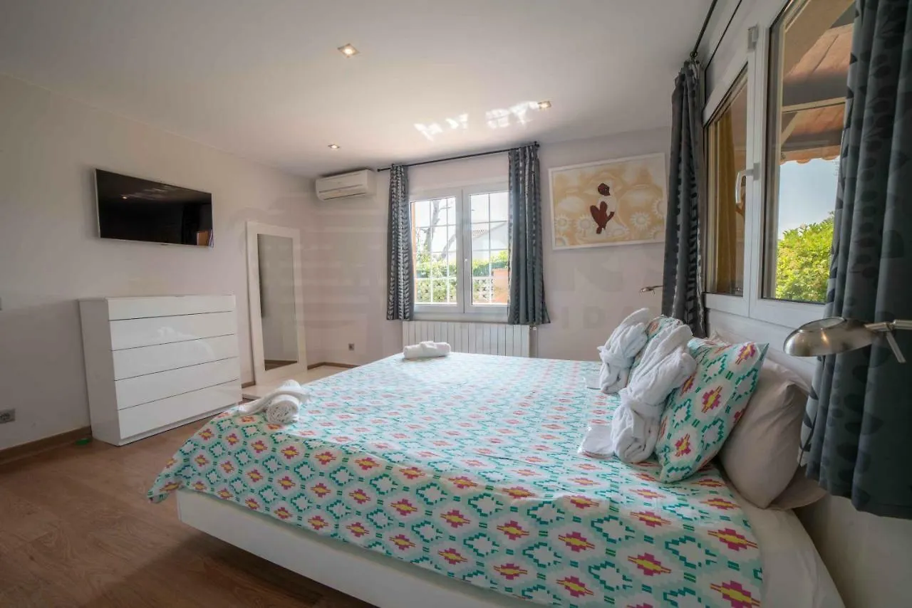 Soleia Holidays Villa Lloret de Mar 0*,