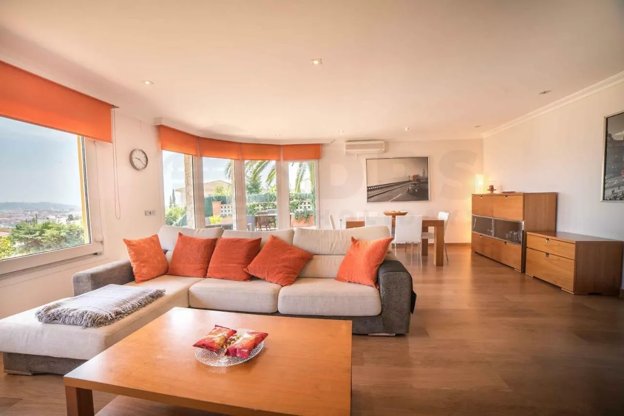 Prázdninový dům Vila Soleia Holidays Lloret de Mar